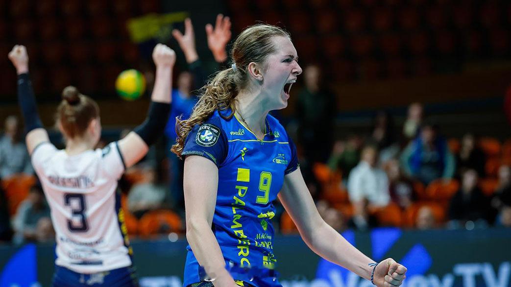 排球转会动态 2月25日，据波兰媒体报道，此前传的巴超米纳斯与波兰主攻乌卡西克的