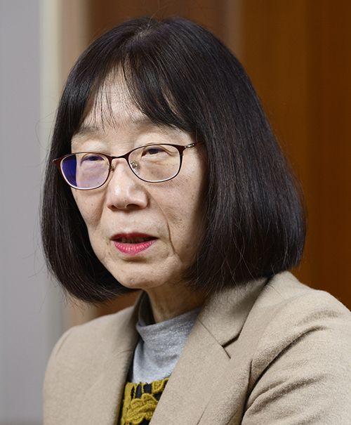 日本外务省29日宣布，外务副大臣船越武弘于27日在华盛顿会见了美国副国务卿兰道，