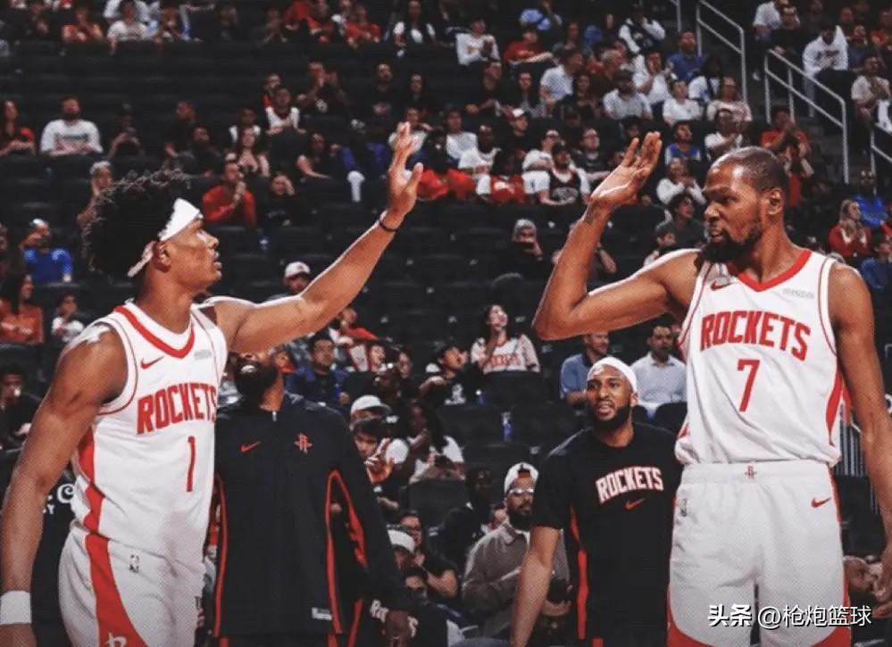 火箭惨遭调调侃

火箭加时108-110不敌森林狼，赛后快船队记Tomer在社媒