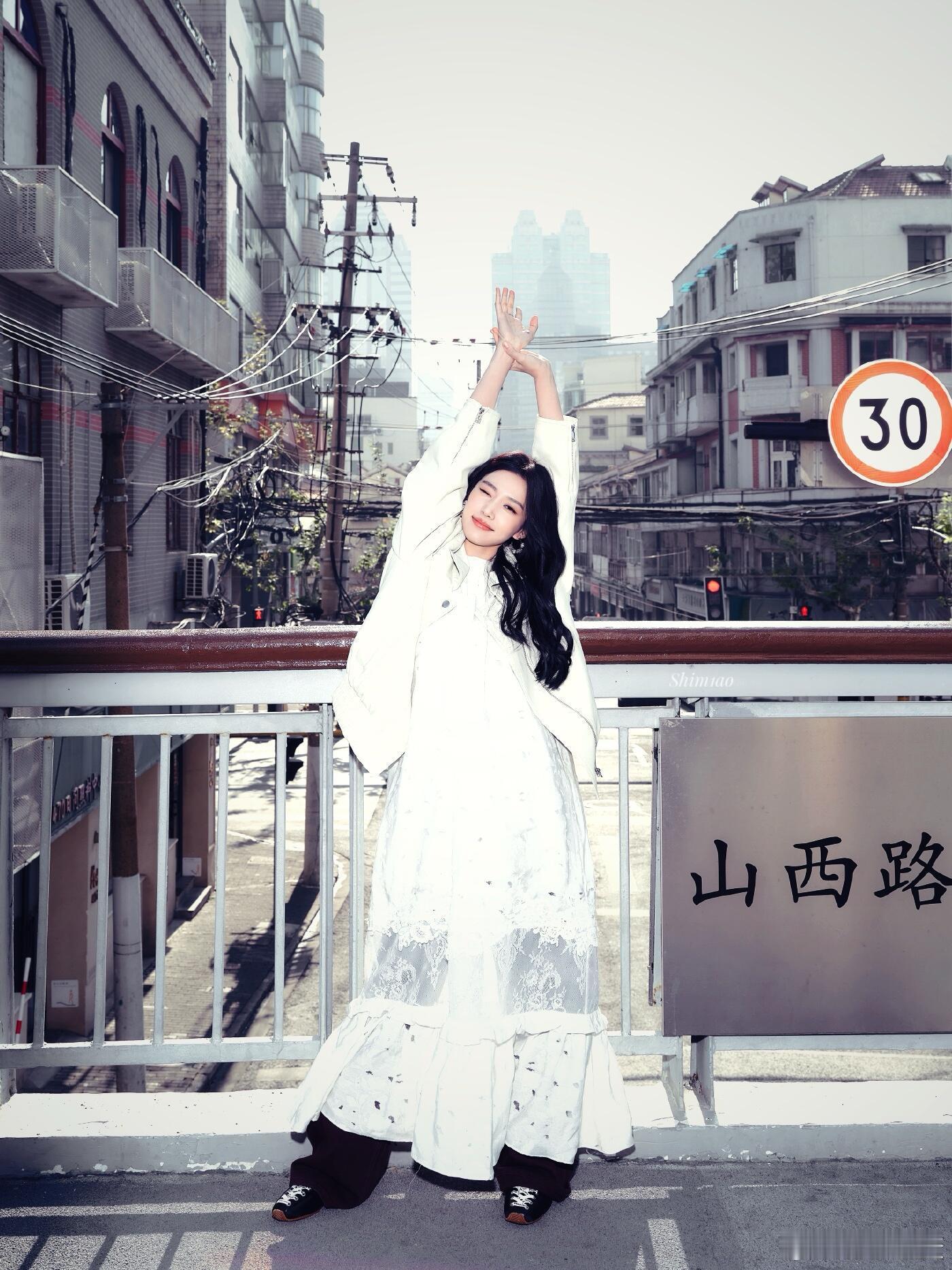 卢昱晓  卢昱晓头像更新卢昱晓｜ 