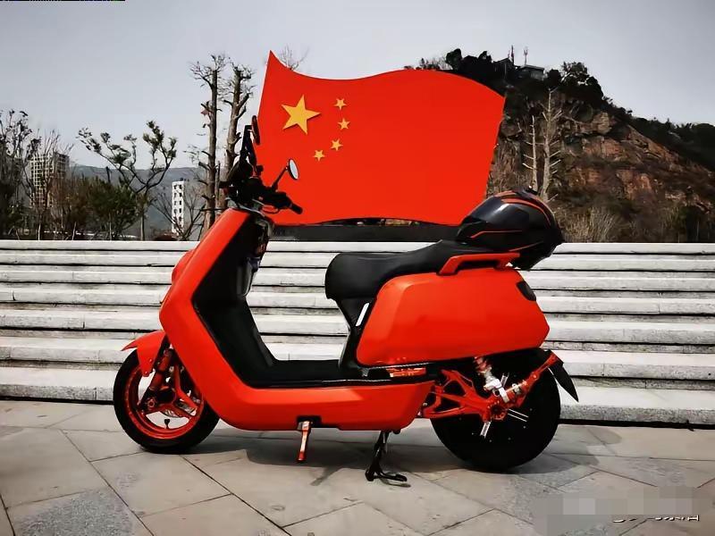 说实话，每次看到有人说“中国电动车是闭门造车”，我都觉得挺冤的。

2026年了