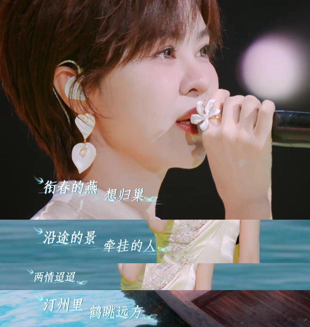 600岁古画在央视舞台合二为一  这两幅古画在央视舞台上的相遇，不仅是一次视觉的