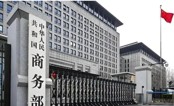 美国不得不承认：命根子攥在中国手里，如果没有中国点头，现在的美军根本打不了仗。