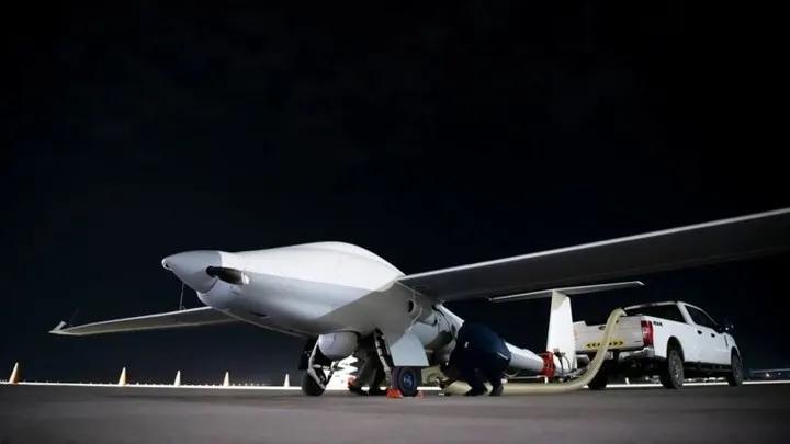 美国空军的ULTRA侦察与监视无人机以连续三天不间断飞行的表现，打破了续航记录。
