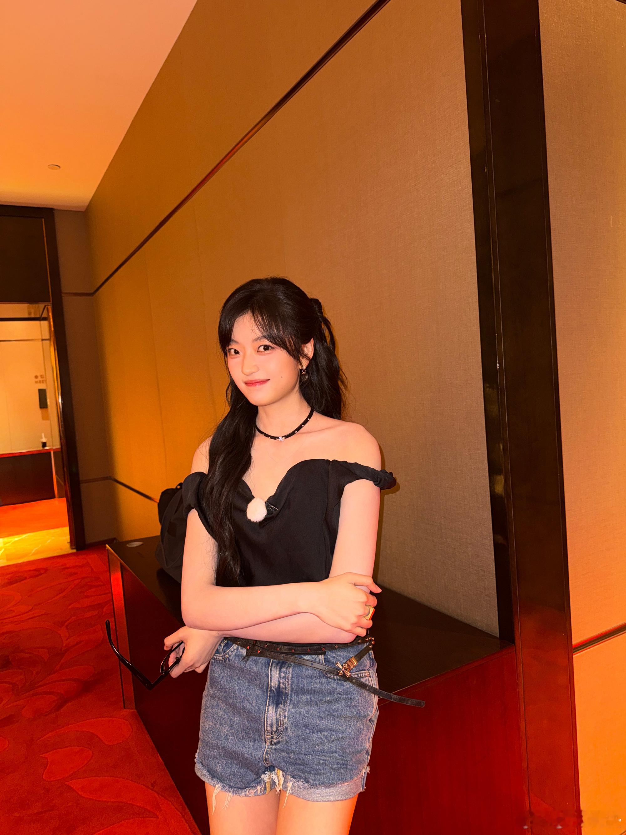 孙千回应演虐一部甜一部没有人比孙千更懂怎么平衡角色与自我，入戏时全身心投入演绎虐