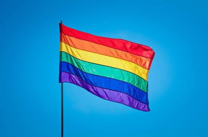 【🌈】英国国王查尔斯宣布禁止LGBTQ+性向转化疗法！并将这种做法定性为「虐待