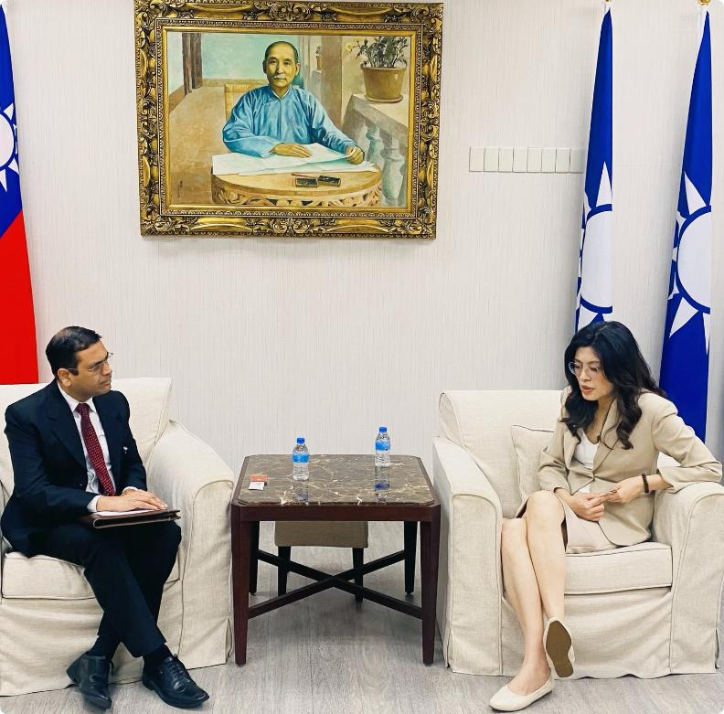 台湾想往印度跑？也不看看带路的人是谁！郑丽文刚刚当上国民党主席，就急着给印度台北