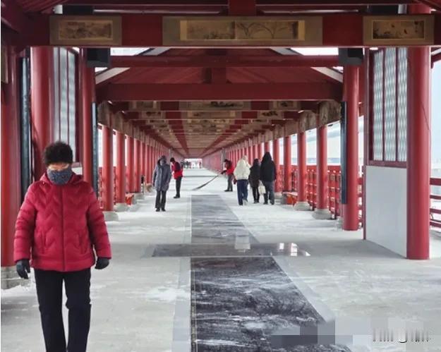 修缮提升工程完工——石鼓文化廊桥开放通行
1月20日，宝鸡市渭河拦河闸工程管理中