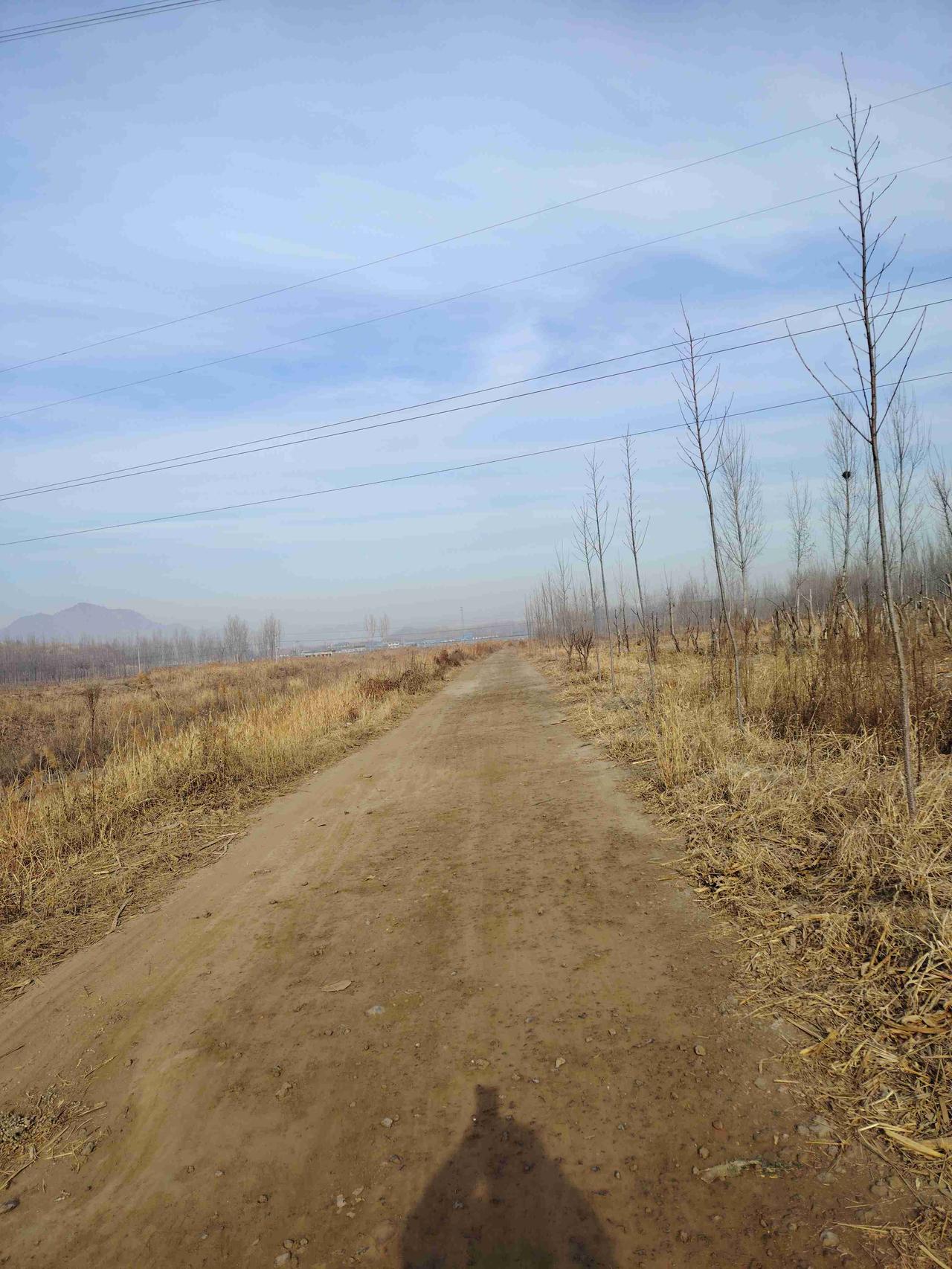 带定位晒今日生活 今天天气超棒，大晴天让人心情格外舒畅。我这状态嘛，就是一心期待