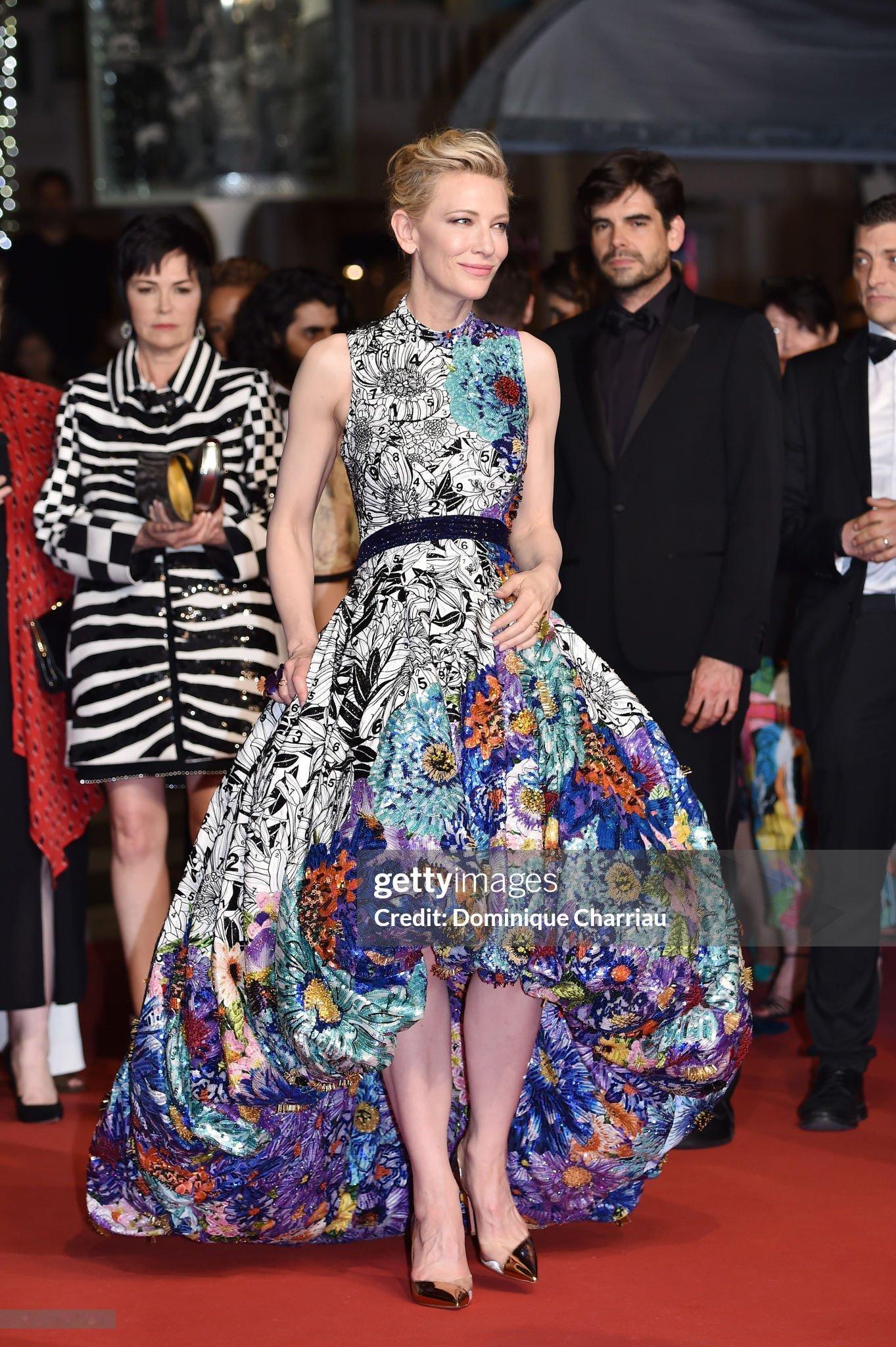毯纳女演员队伍里的定毯神针代表 ，Cate Blanchett 主要还是胜在整体