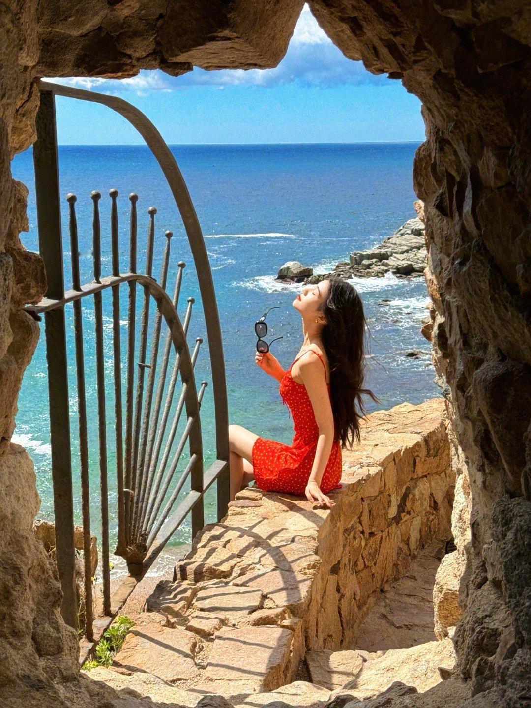 一个叫𝐓𝐨𝐬𝐬𝐚 𝐃𝐞 𝐌𝐚𝐫的小镇🏠#巴塞罗那##西班牙