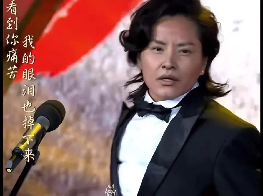 谁懂啊！瞿颖在百变大咖秀上的表演，现在翻出来看还是能笑到打鸣！
 
那时候她往台