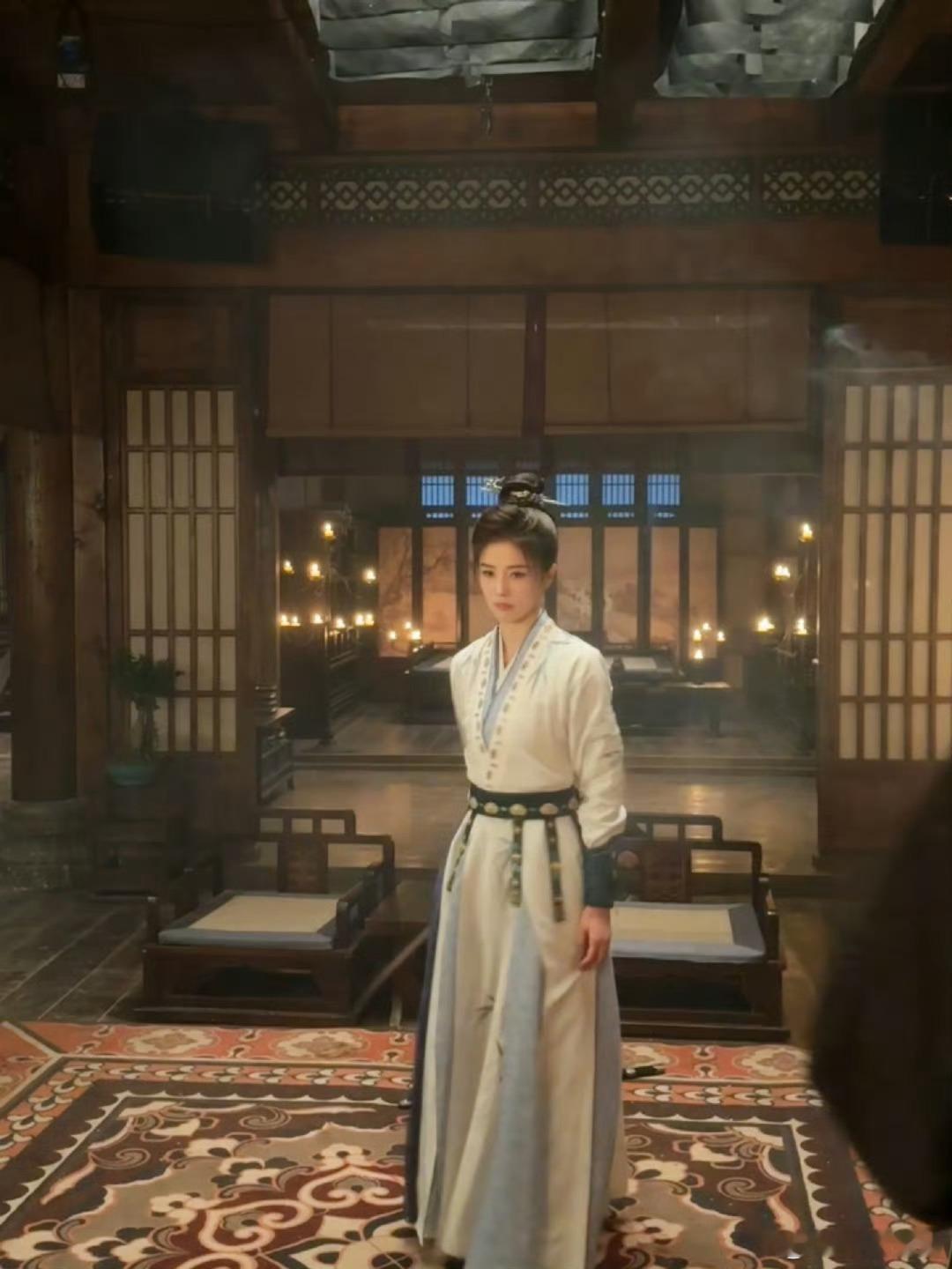 白鹿李佩仪白衣live白鹿白衣入画 也会 