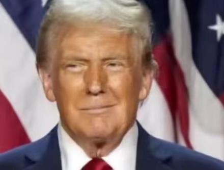 如果特朗普今天一口气印了28万亿美元，将美国之前欠下的所有债都还清，那么会发生什