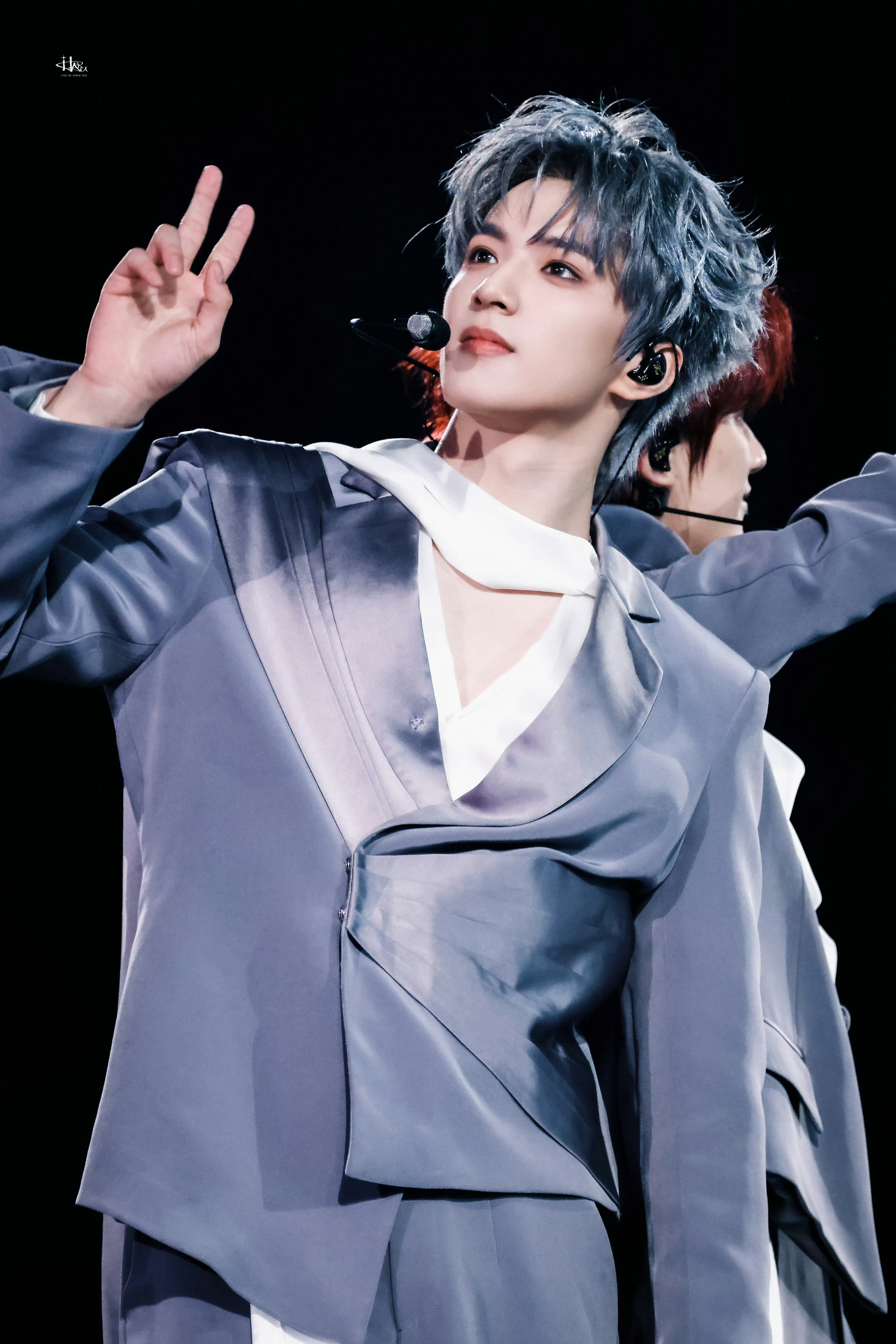 刘耀文 × 今日演唱会舞台造型饭拍 📸