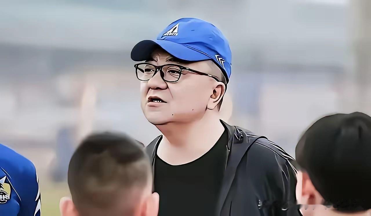 这就是现实版农夫与蛇，董路与干儿子孙臣曦一家人决裂！孩子本身没什么问题，可孩子父
