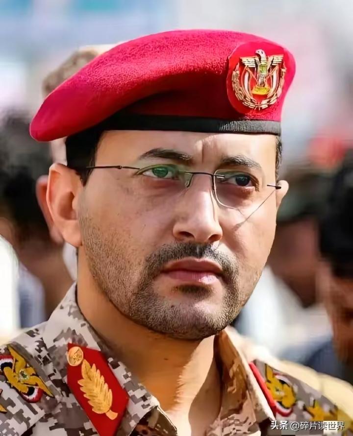 “台北市长蒋万安整天对两岸问题提“尊严”，老蒋的铜像被人拆除、拨红漆你的尊严在哪