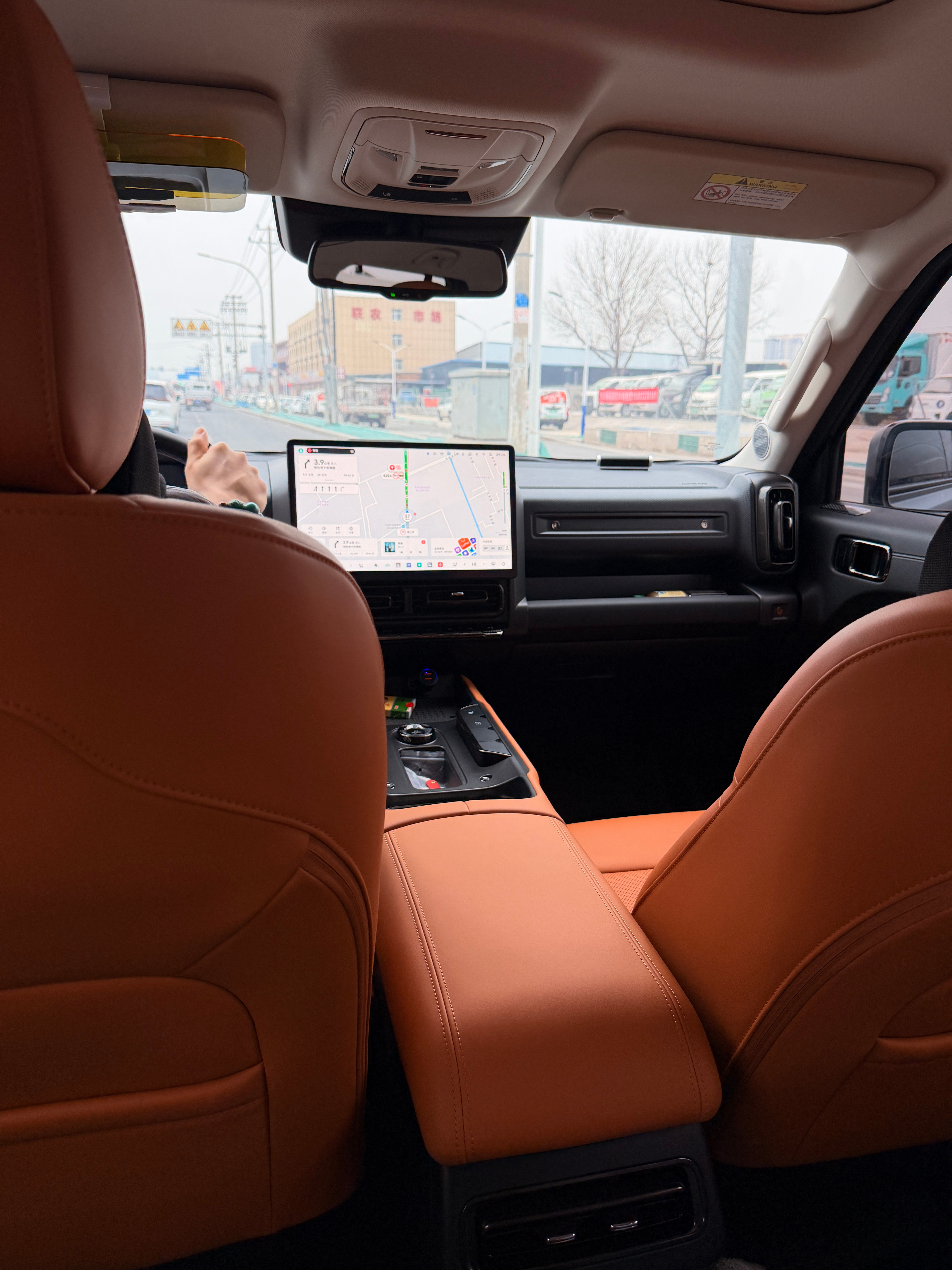 早哇开车去长城技术中心啦！我发现我朋友的哈弗猛龙，音响效果真不错诶～十几万的车?