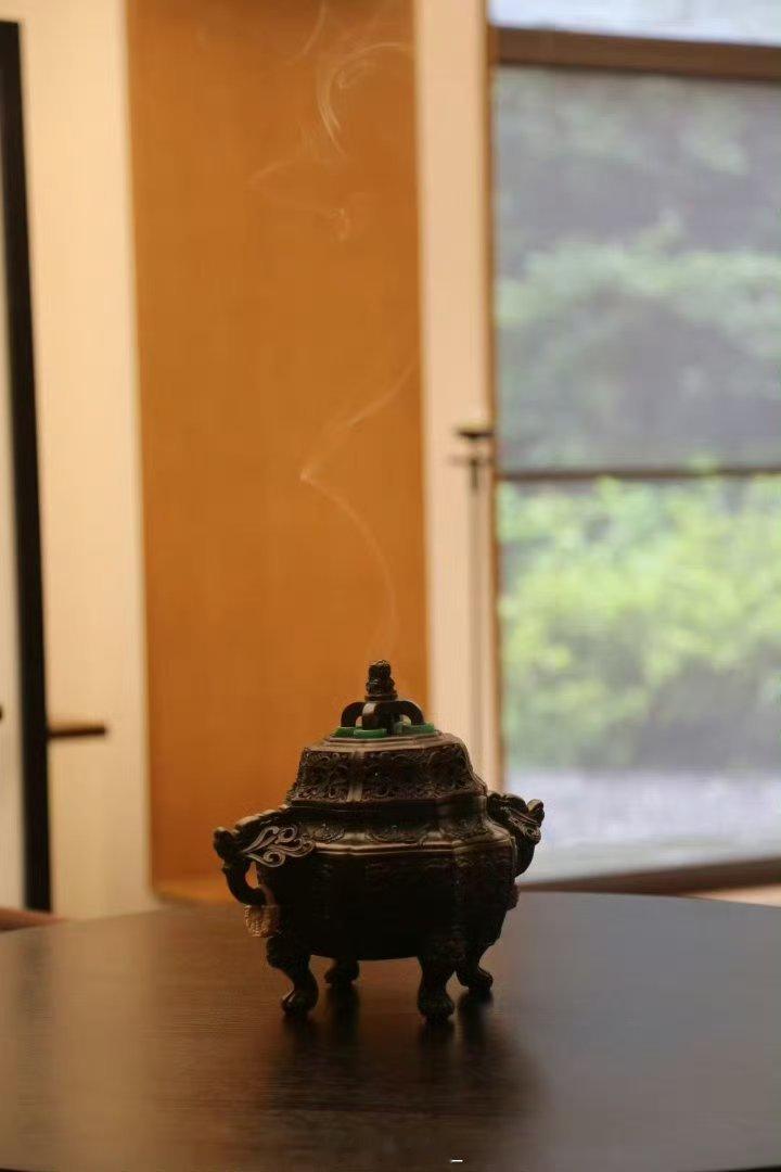 雅安 不要太在意别人说的话，   他们有嘴，但是不一定有脑子，   有脑子，不一