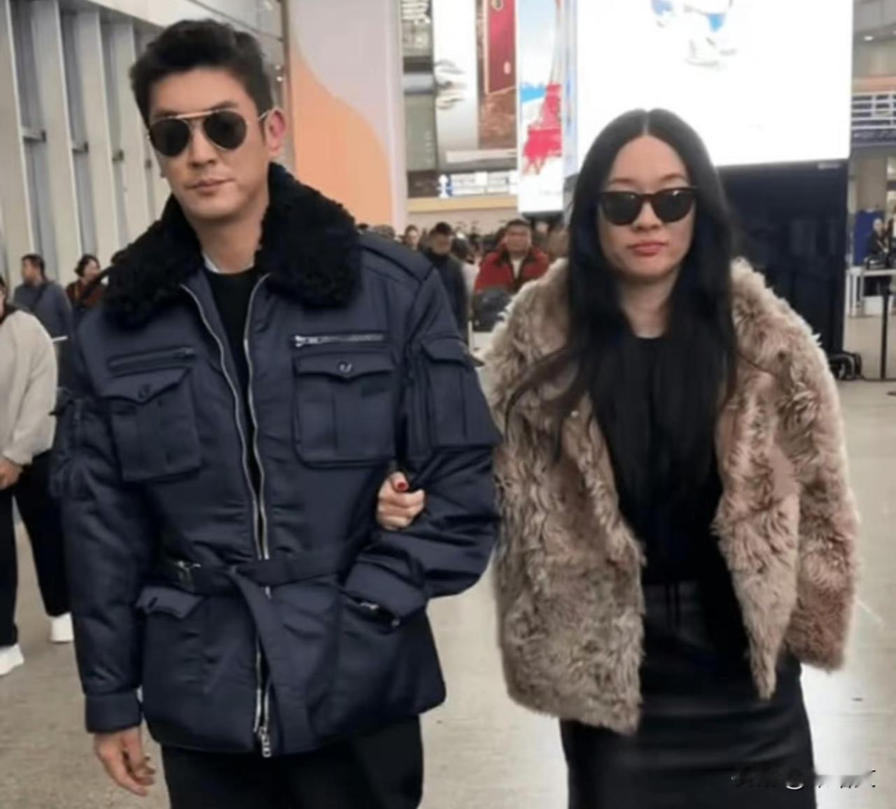 霍思燕机场路透杀疯了，皮草加身贵气拉满，竟有李湘那股范儿
 
最近有人在机场偶遇