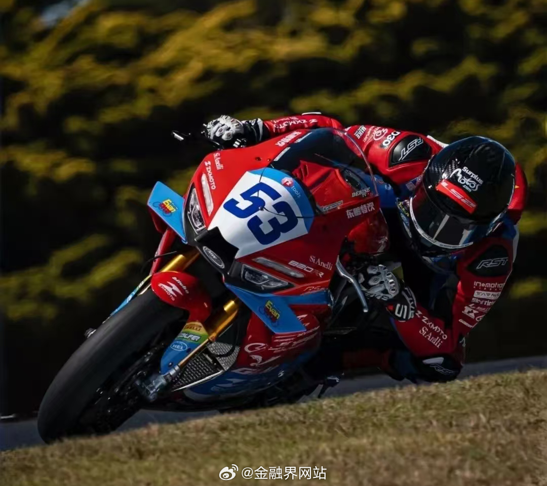 【张雪放出豪言：未来五年内会吃掉国际大牌50%以上份额】 当地时间3月28日至2