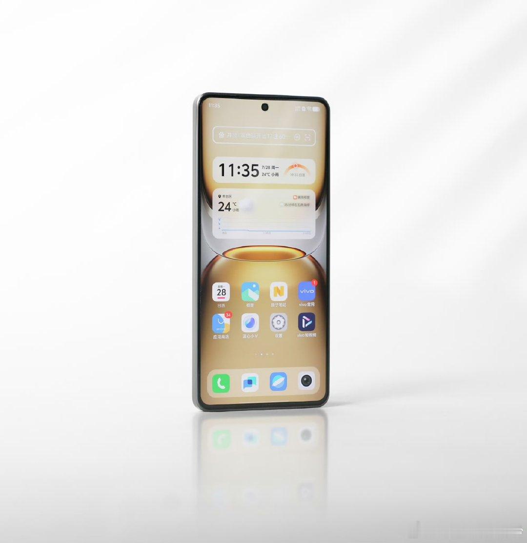 这次Z10 Turbo+屏幕上到了华星C9+，素质在这个价位属于中上的水平，清晰