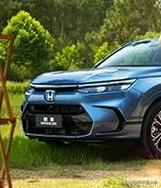 过年这几天，走亲访友全靠这台车撑场面。大冷天出门，远程启动提前热好车，老人孩子上