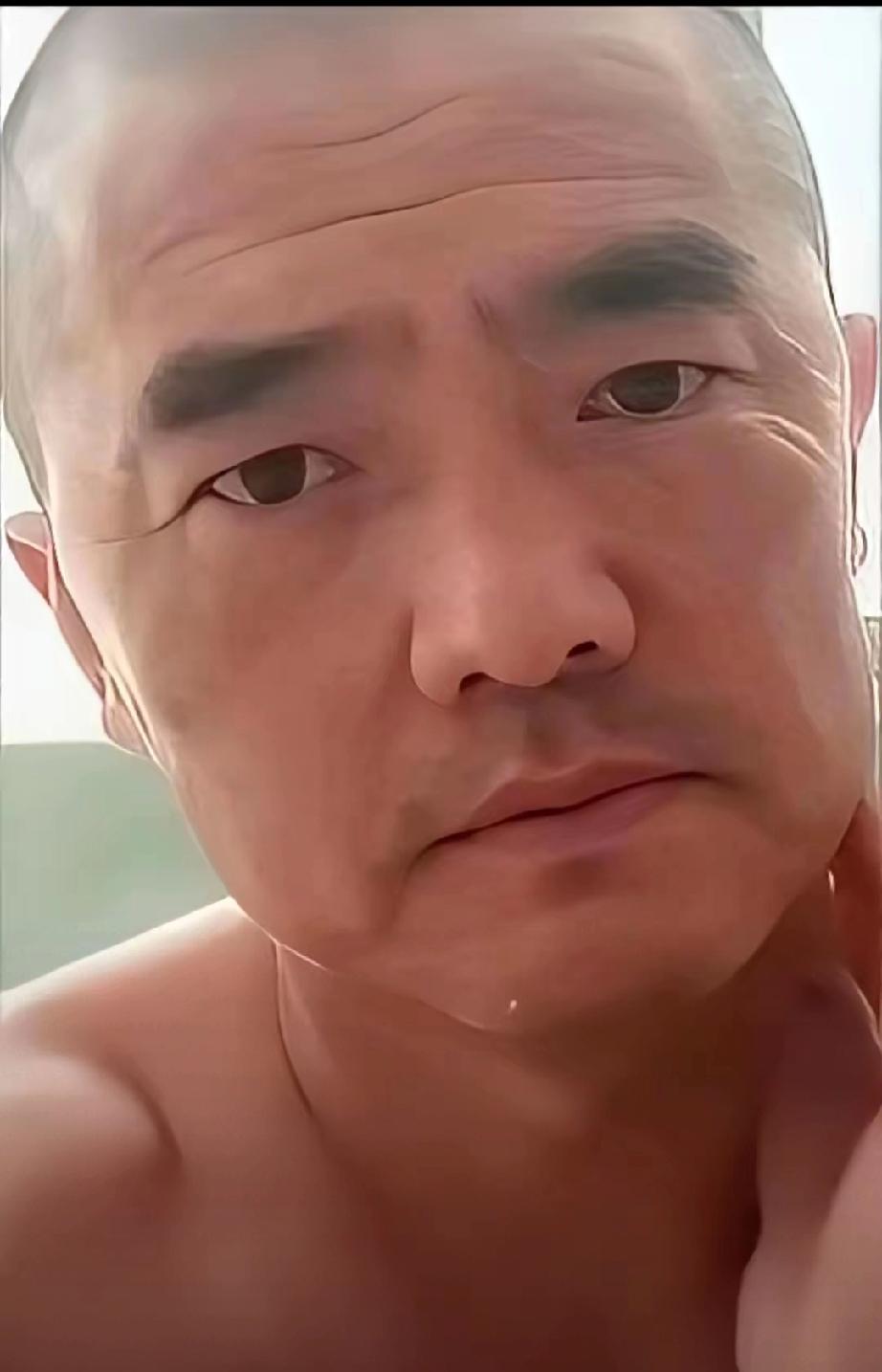 绥中高大友和追逃警察都沉默了。
一场降温下雨，反而给搜捕增加了难度。44岁的高大