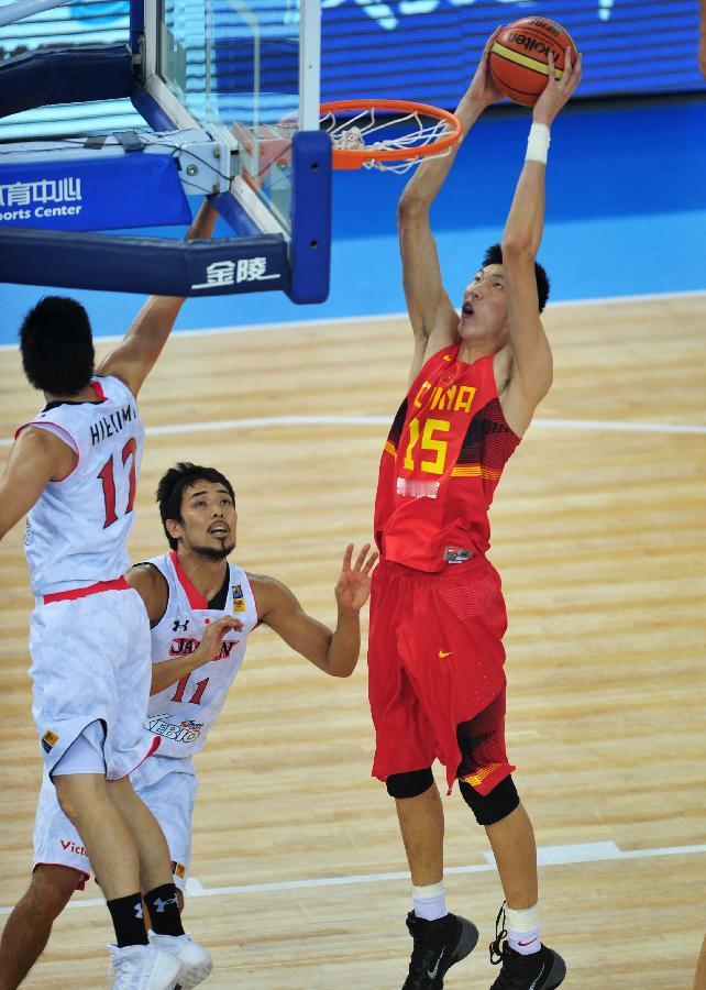 杨鸣说：胜日本男篮是球员功劳，郭士强教练没沾边…。
昨晚世界杯预选赛，中国男篮与