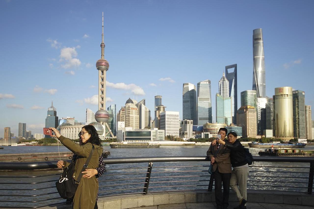 日本刚涨中国签证费，中国反手就跟上了！你涨我也涨，对等反制一点不含糊！这下日本反