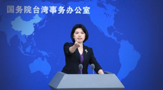 大陆给台湾记者开门、发证、上发布会，人家进来替"台独"话语体系做推广，把"总统"