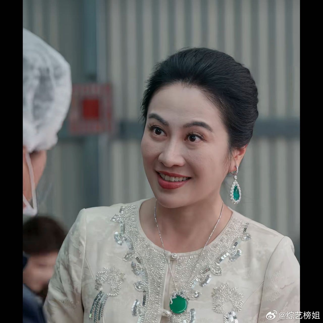 短剧正在成为老牌演员的新战场李若彤刘晓庆叶璇都去演短剧了打破短剧小众低端的固有印