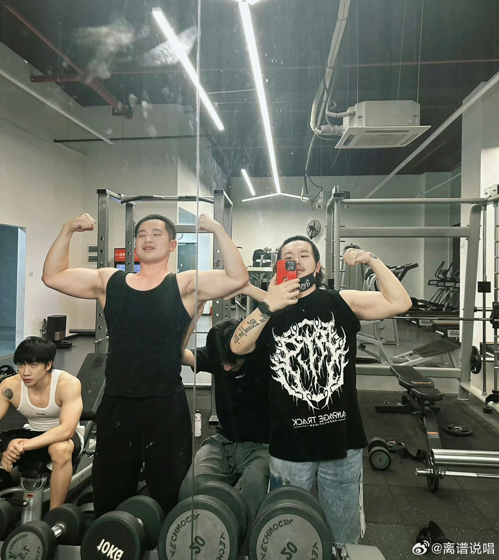 杨和苏、小安迪、周维觅一起健身！杨和苏