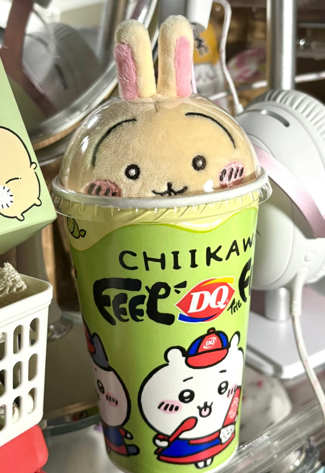 chiikawa[超话]      你好 来个超大杯乌萨奇🥤 