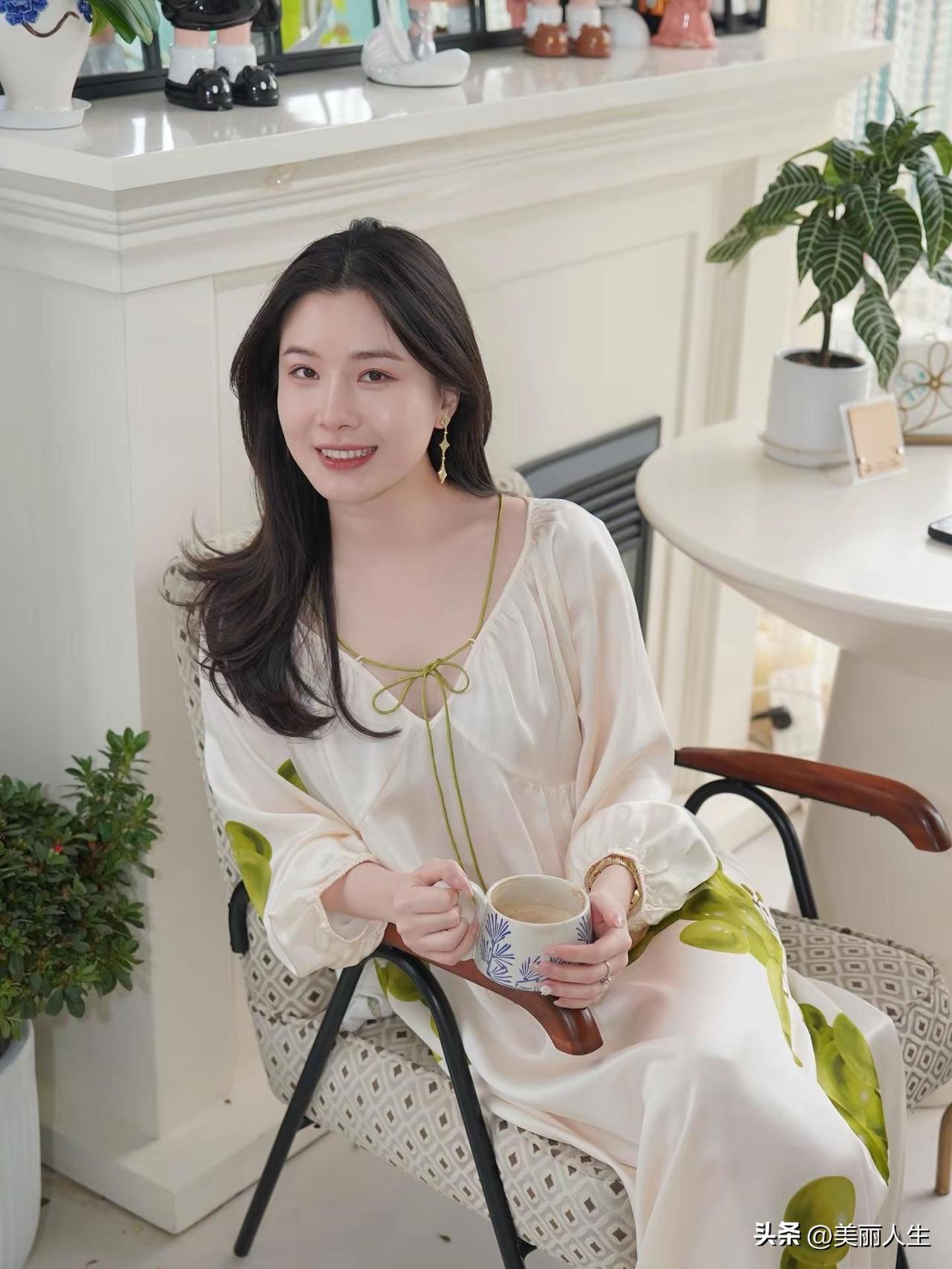 郁金香🌷盛开，“郁”见美好、春意盎然！[太阳]