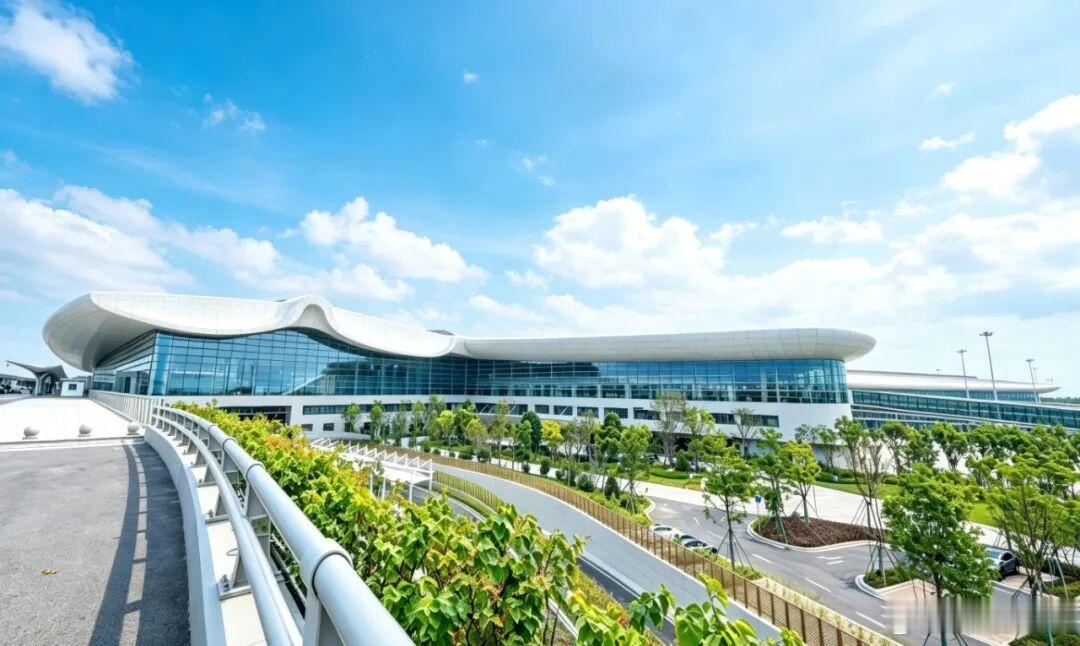 福州长乐机场成为全国第17个4F级机场，年旅客吞吐能力提升至3600万人次有效强