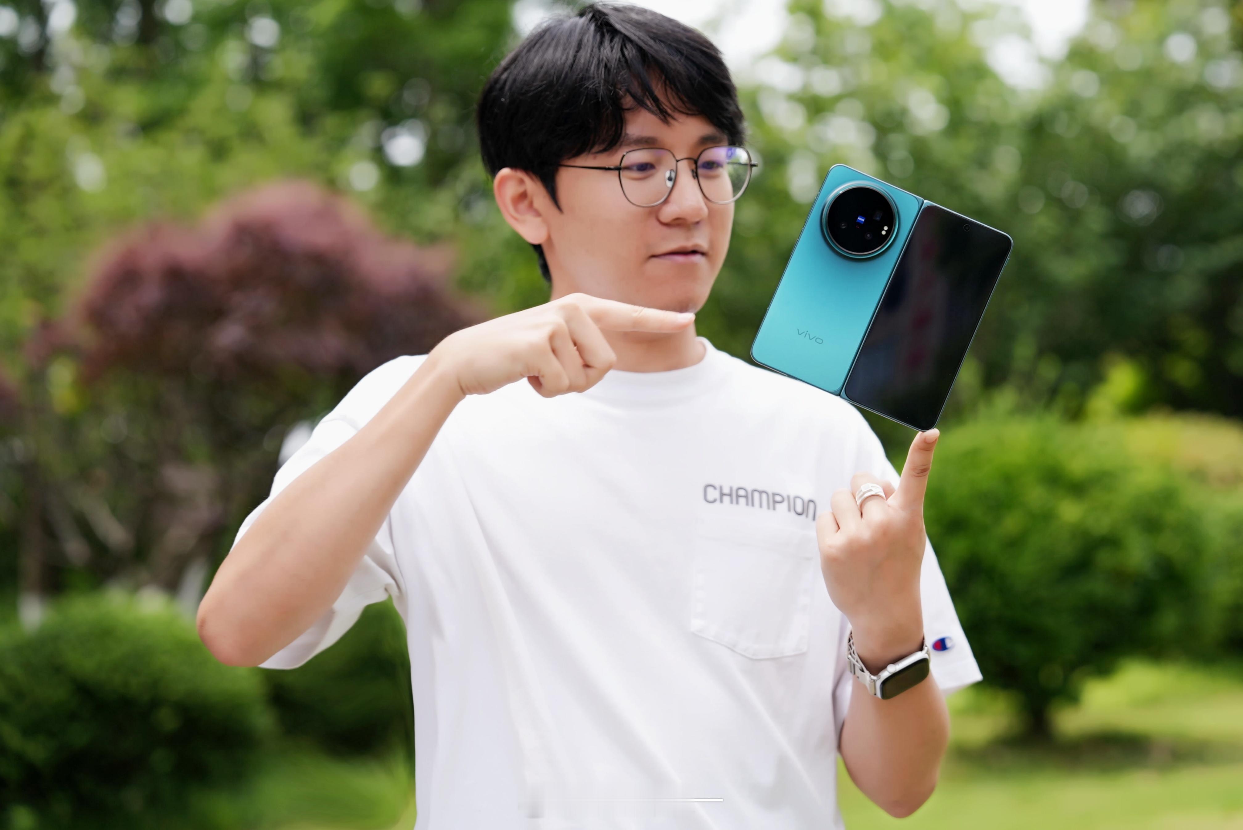 vivo X Fold6真机赏！想要的举手