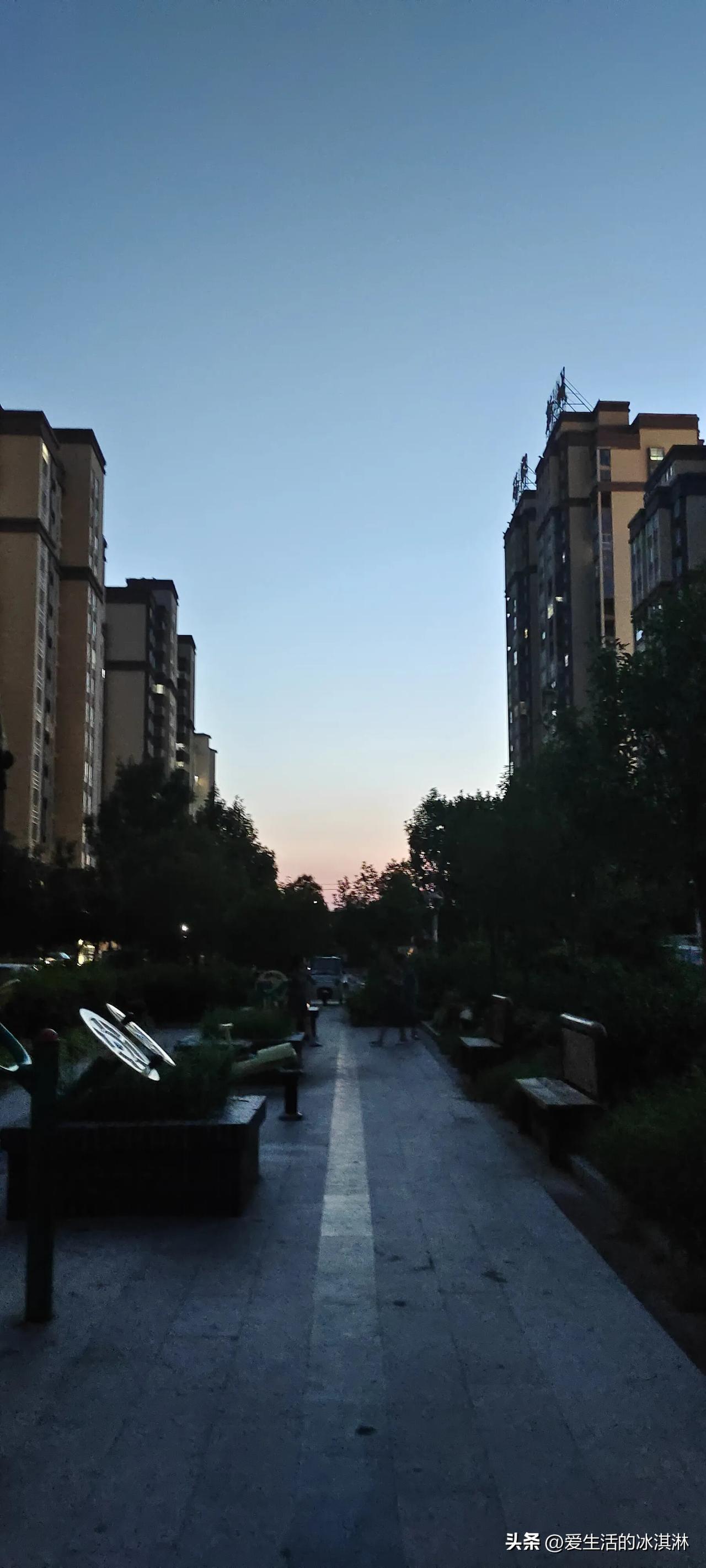 育儿补贴来了，3周岁以下婴幼儿每孩每年补贴3600元，发放补贴至婴儿年满3周岁，