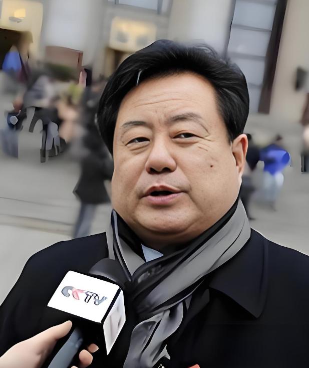 作曲家徐沛东想买一套一百四十平的大房子，把父母和弟妹接到大连同住，妻子崔静当面拒