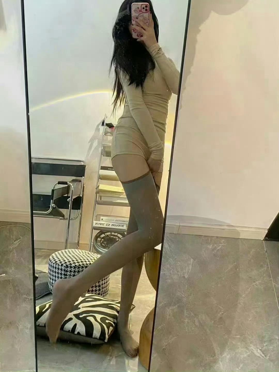 叫声姐姐不亏你！！    