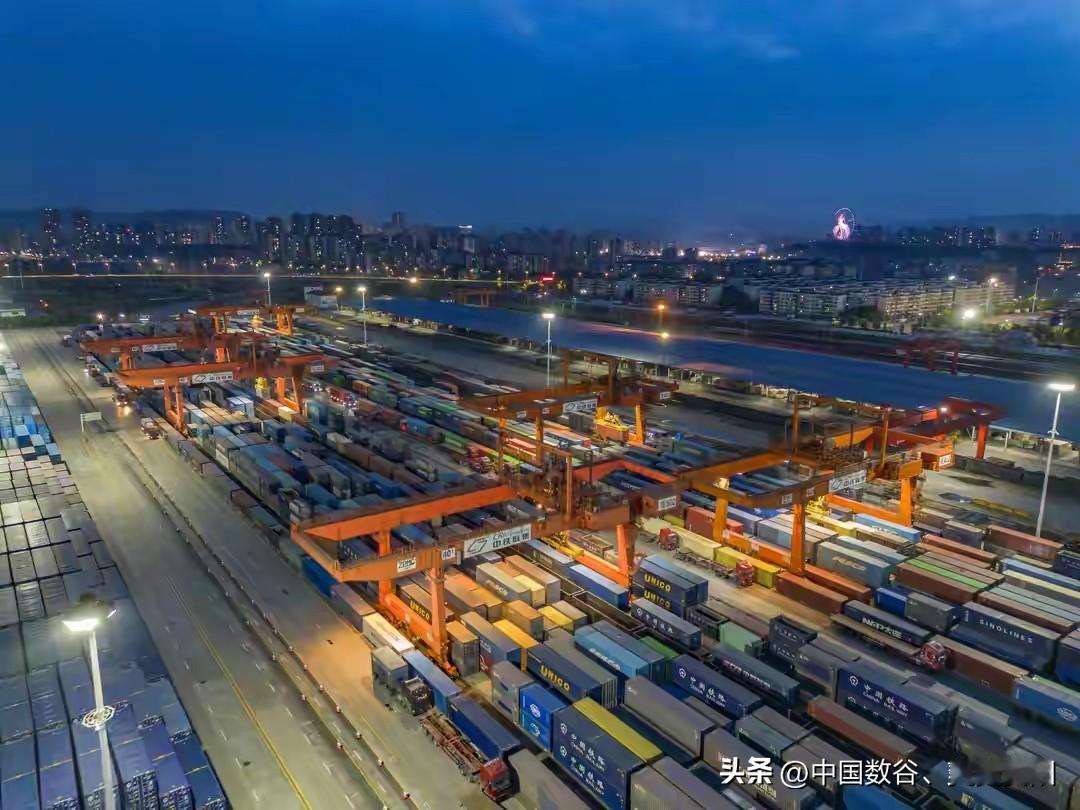 贵州铁路最新消息时速350公里/每小时高铁即将上马


据重庆十五五高铁规划，渝