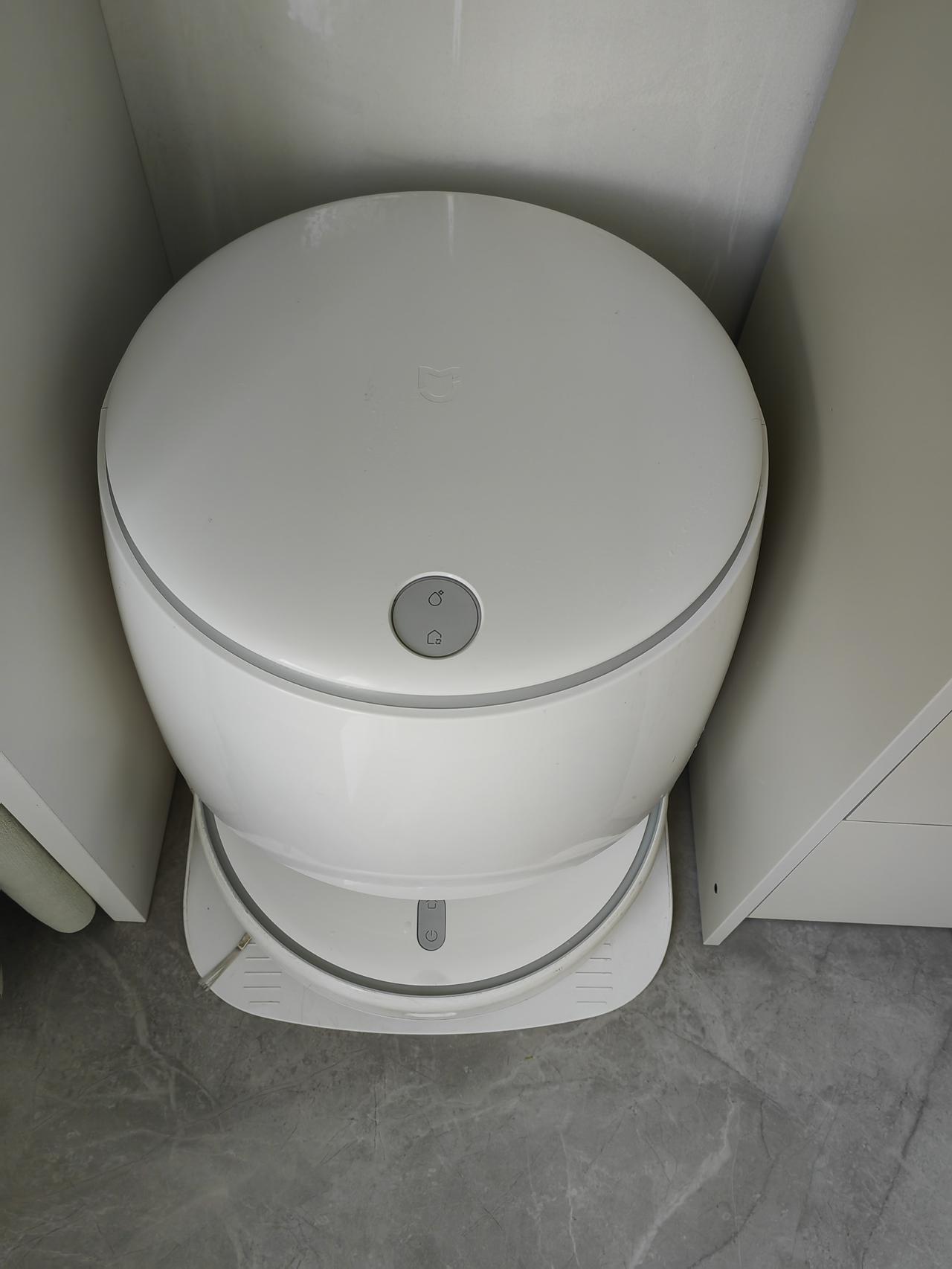 老公说有扫地机器人不用，非得人力拖地，怪得了谁？

怪就怪这扫地机器人太老旧，小