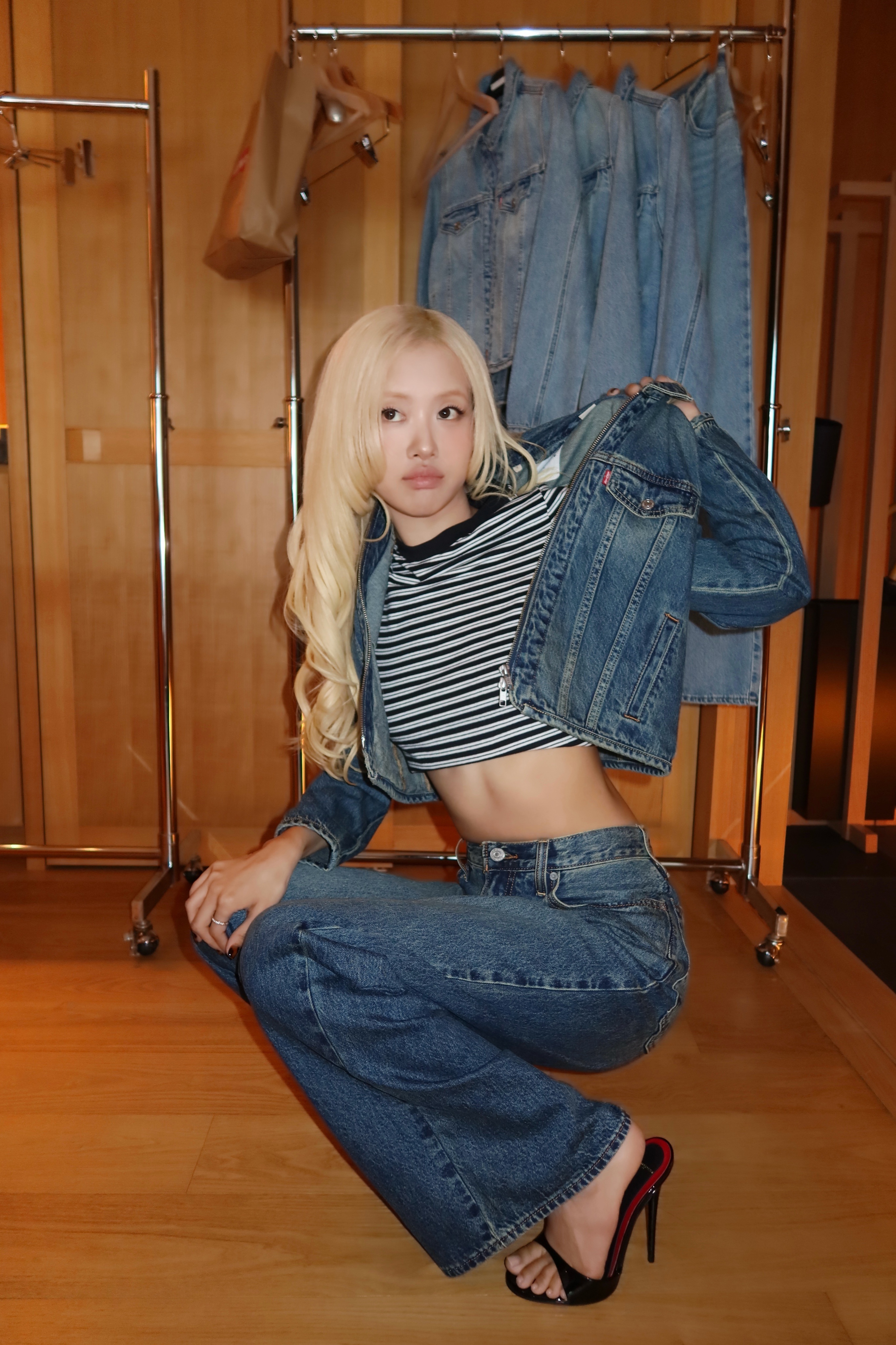 ROSÉ 朴彩英｜Levi's® x ROSÉ联名系列 时尚灵感解读 ​​​