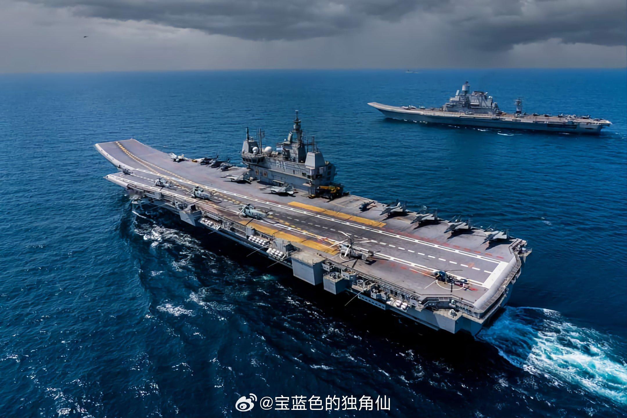 四台升降机没一个尺寸正常的（都是MiG-29K专用 ​​​