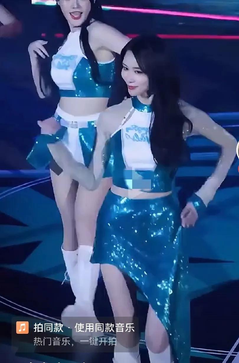 顶级冻龄女神，依然青春活力四射，我那个年代的神女！不过，毕竟五六十的大妈了，说是