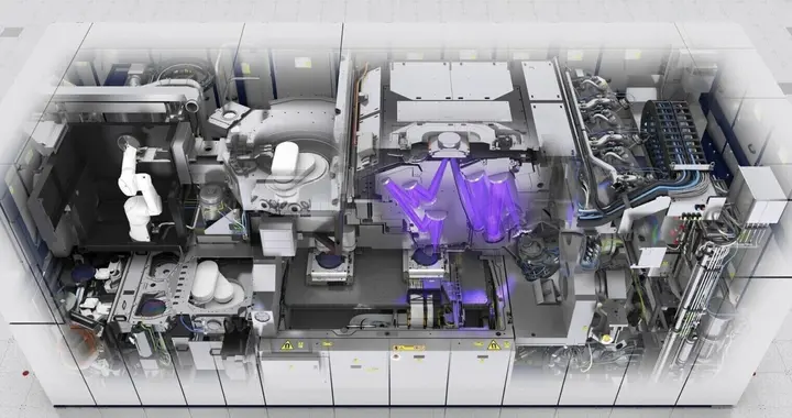 ASML将极紫外功率提升至1000瓦 以提升良率并降低芯片成本