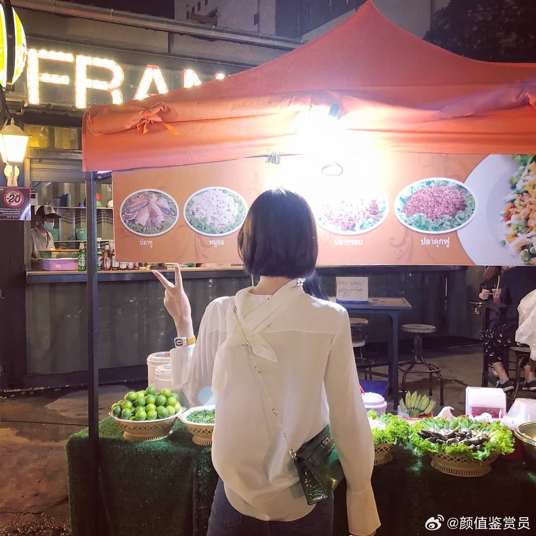 如果吻她一下会穷三年，但你愿意吗 