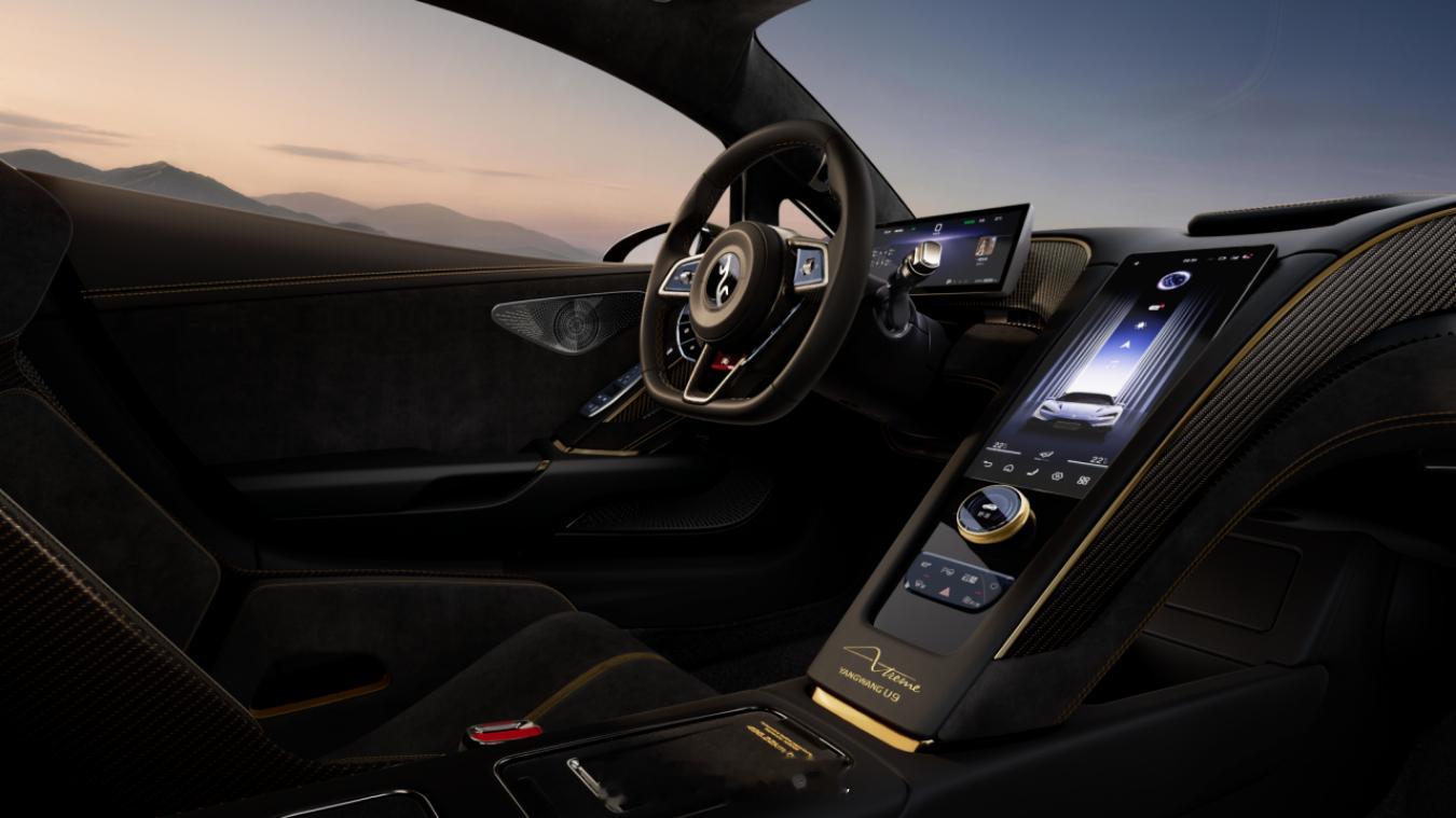 以前提到中国汽车品牌，大家脑子里蹦出来的词可能是“性价比”、“家用”、“代步”。