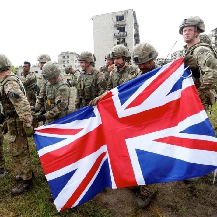 彭博社报道：英国计划在停火后向乌克兰派遣部队，执行训练任务及空中巡逻；目前正与土