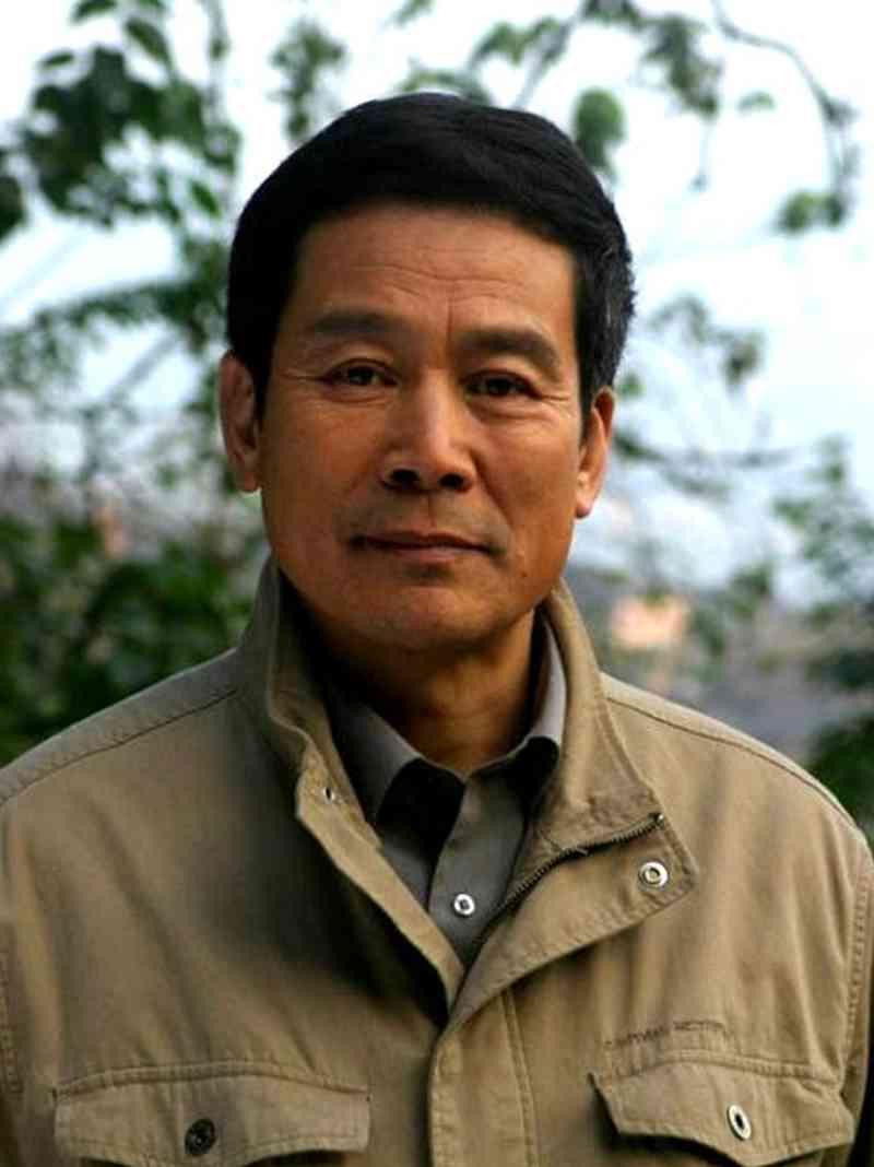 徐敏，1947年生于山西，国家一级演员，北影厂老牌戏骨，毕业于北京戏剧专科学校，
